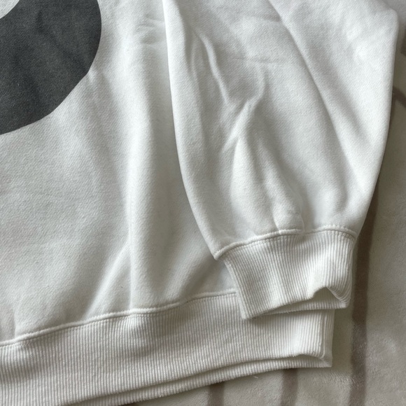 EUC, Princess Polly Women’s Oversized Soft Fleece Crewneck Sweater Peace Size 2 - Picture 4 of 11